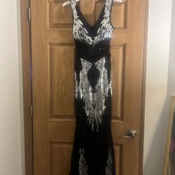 Selling Prom Dress !!