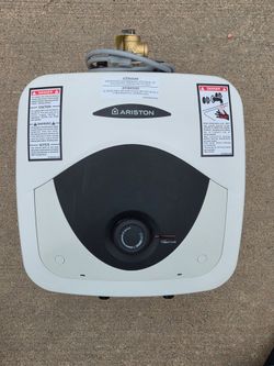 Bosch Tronic Mini-Tank ES2.5 2.7-Gallon electric water heater