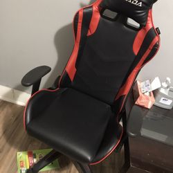 Gaming chair 