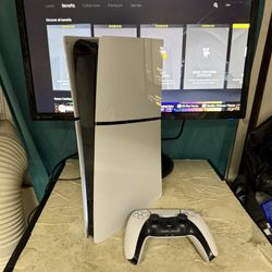 PS5 Slim Digital 1TB Almost New 