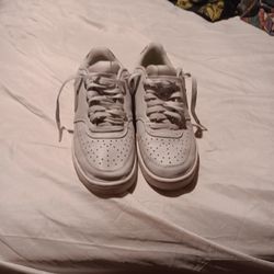 Woman's Nike Court Vision Low