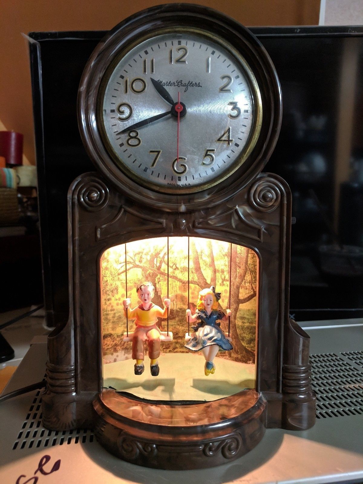 Vintage MasterCrafters Swinging Playmates Clock