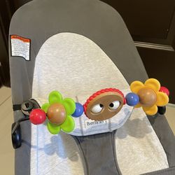 Baby Bouncer Like New !!! Clean & In Box 