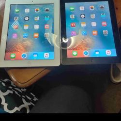 iPad 2 With Charger Lot