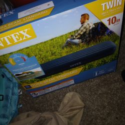 New Twin Mattress  N Box