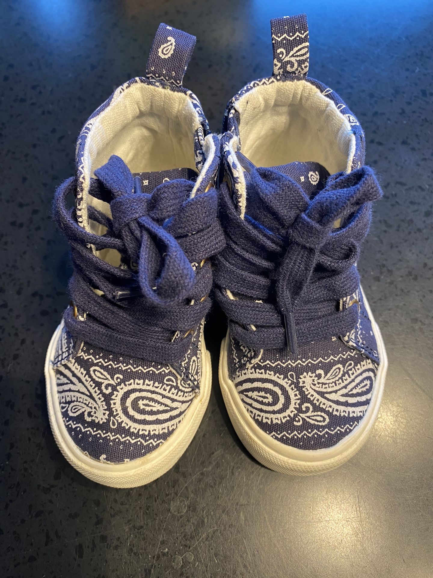 Gymboree sneakers toddler size 5
