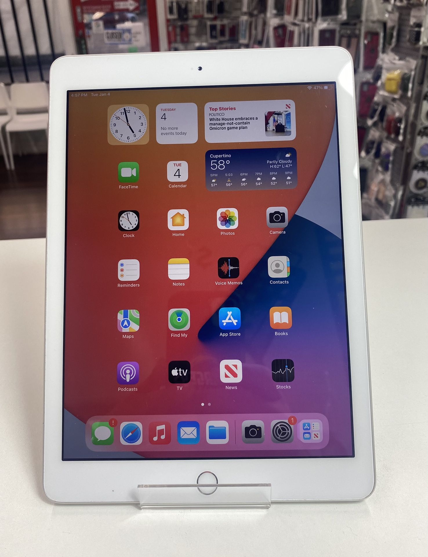 iPad 5th Generation 32Gb WiFi+Cellular Unlocked