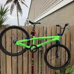 Custom Gunslinger 24” BMX Like New!