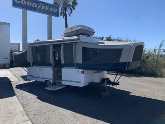Coleman 1998 Pop Up Tent Trailer Very Well Maintained