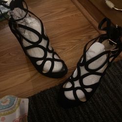 Women’s Shoes