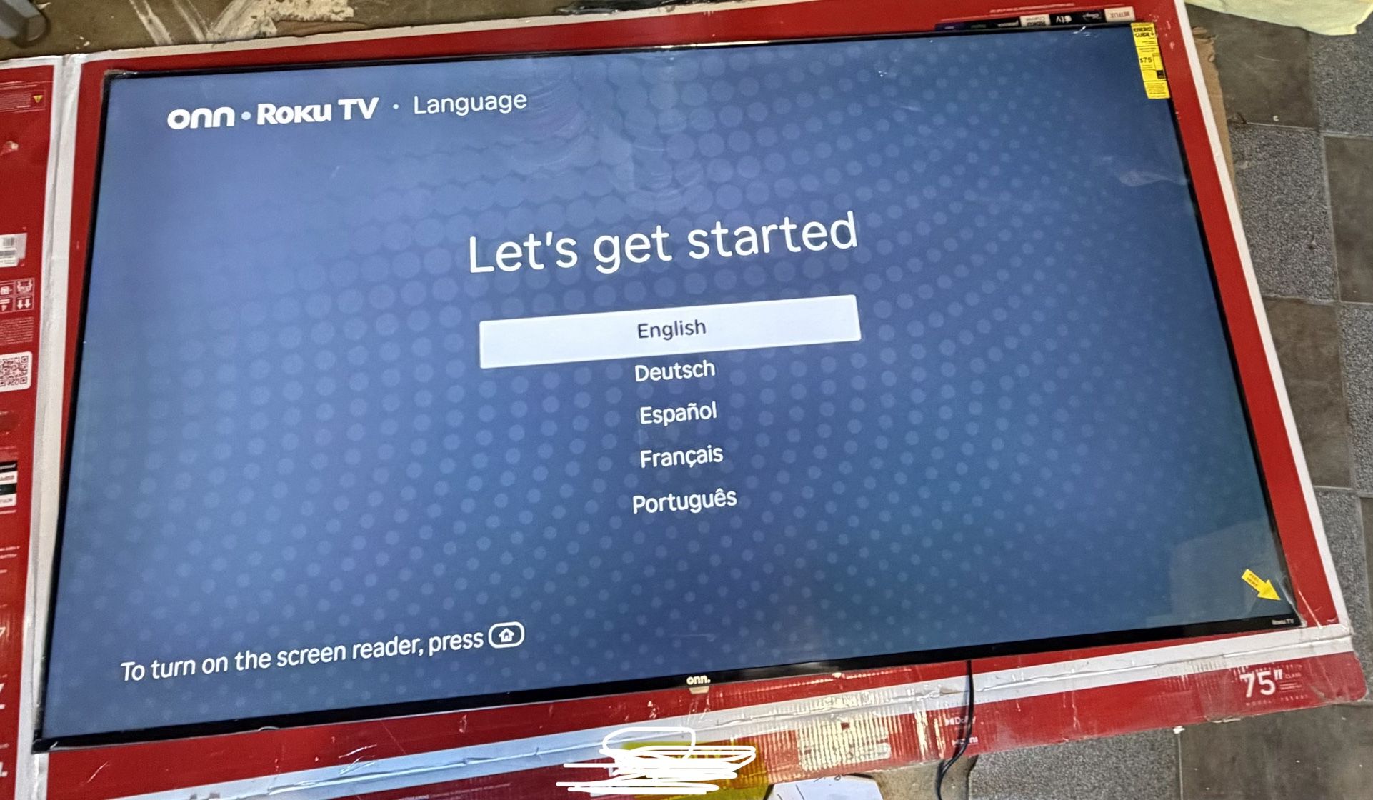 75’ onn. •Roku TV