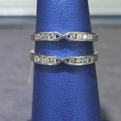 14kt WG Diamong Wedding Ring Guard. (C-5) SIZE 5.5 ASK FOR RYAN.