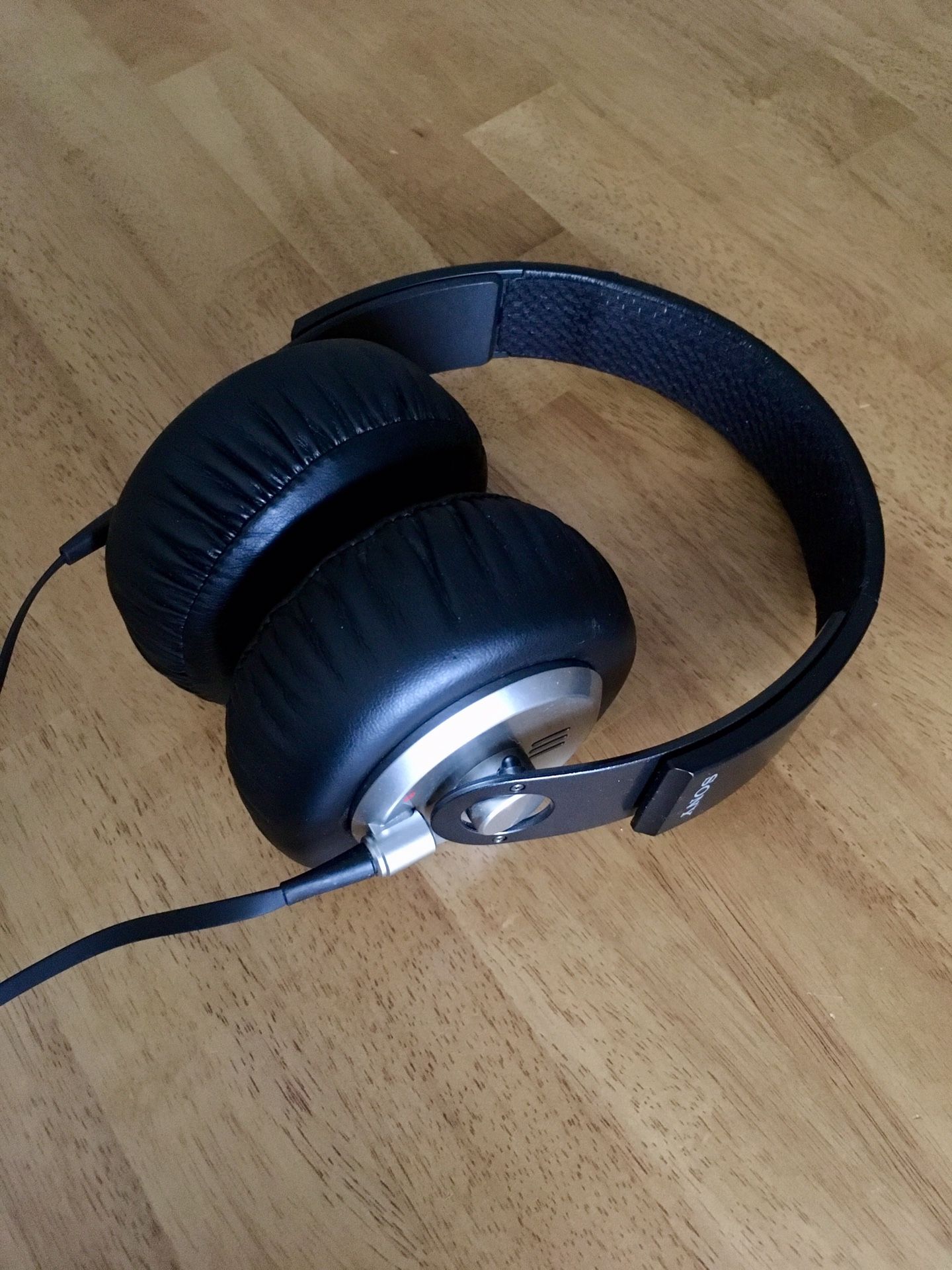 Sony MDR-XB500 Extra Bass Headphones