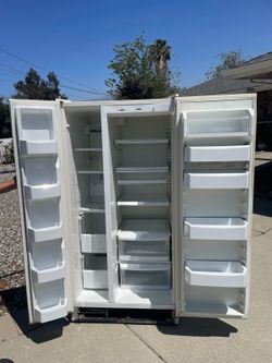 Kitchen aid refrigerator 36"