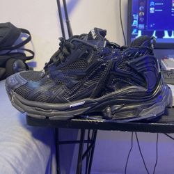 Balenciaga Runner 