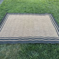 Outdoor Carpet (8 Foot x 10 Foot)