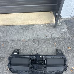 BMW 2 SERIES F74 ORIGINAL OEM FRONT AIR SHUTTER WITH MOTOR 2025/2026