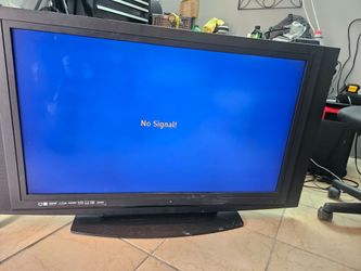 42" Olevia LCD HDTV with Remote Control - Works Great!