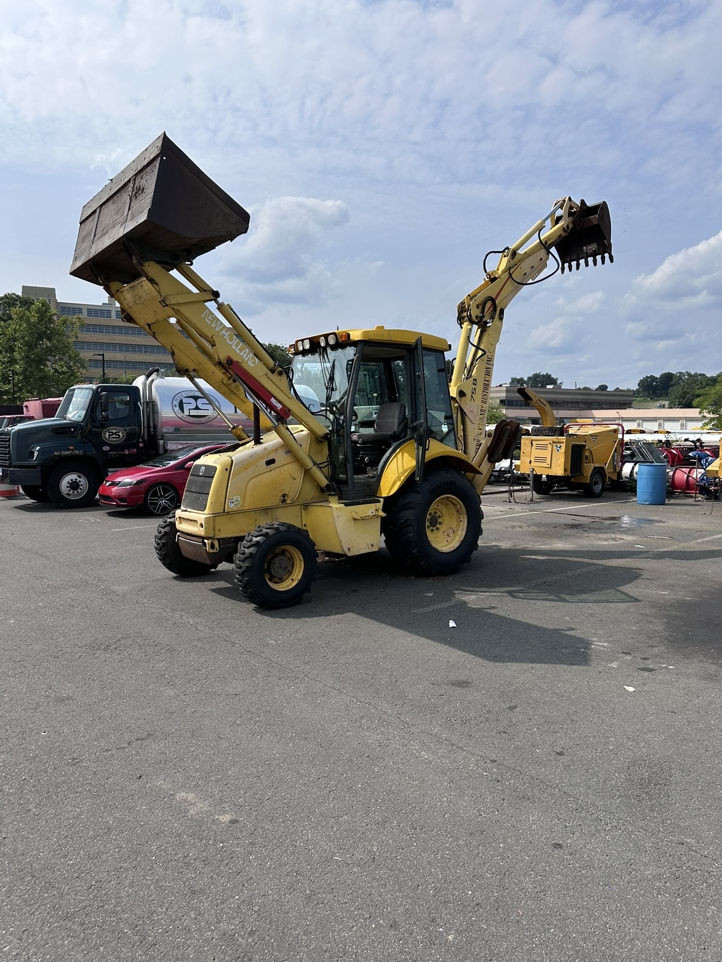 2005 New Holland LB79B