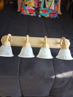 Bathroom-Lighting, clean, $20 bucks!