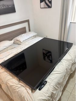 75” TV like new