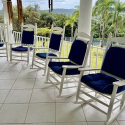Set of 5 Solid Wood White Rocking Chairs / Mecedoras de Madera Blanca – Porch / Terraza Balcon