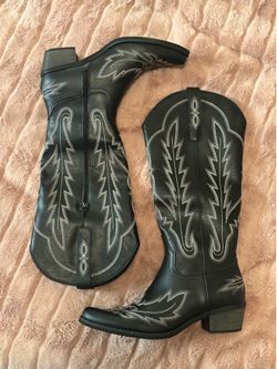 Redtop Cowboy Boots Women’s Size 11 Black