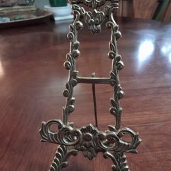 Nice Intricate Brass Photo/Art Stand