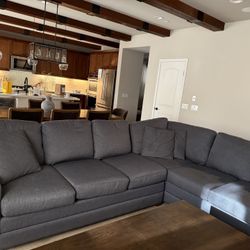 Bassett Sectional 