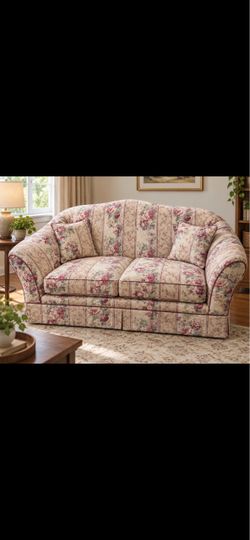 Floral love seat