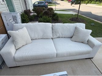 Beige/cream sofa