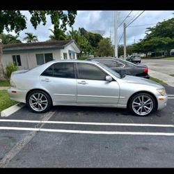2002 Lexus IS 300