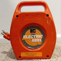 Retractable Extension Cord- 25 Ft.
