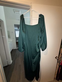 Women’s Emerald Green Satin Long Dress