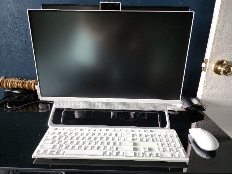 Dell Inspiron 5490 AIO 24" All-in-One 12GB RAM/480 SSD Wireless Keyboard and Mouse Windows 11 Home