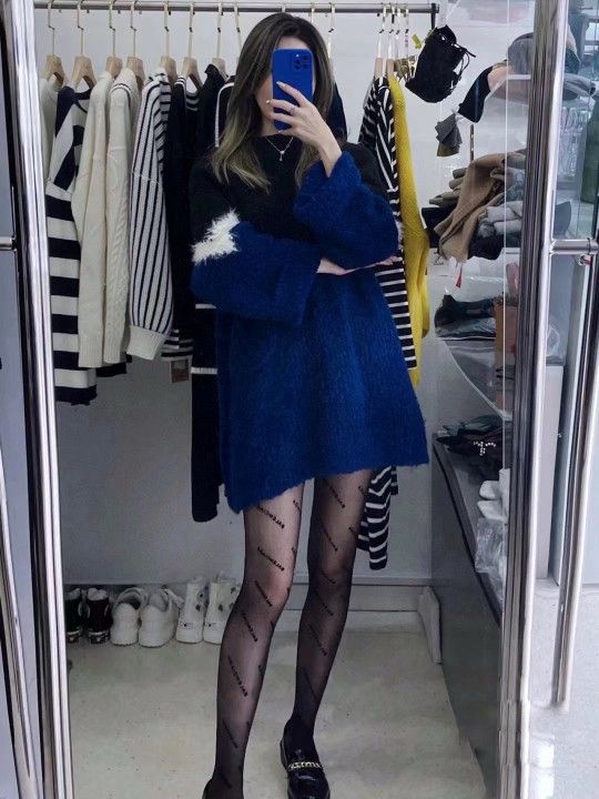 Balenciaga popular letter fishnet socks🌟