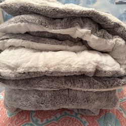 Reversible King Comforter 