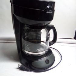 Working 12cup Sunbeam Coffee Maker PICKUP ONLY in EDINBURG by Terry/Mile 17 1/2
