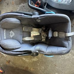 Uppababy Infant Car Seat And Bases 