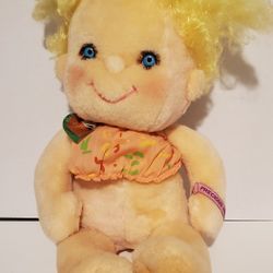 vintage plush doll  "Precious Hugs" 1985 Kenner Hugga Bunch read description for details