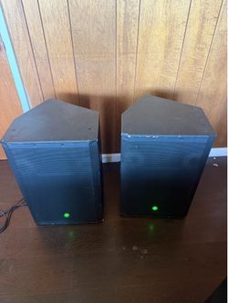 Mackie SRM650 Power Speaker Pair