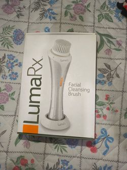 LumaRx - Facial Cleansing Brush