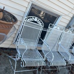 Outside Lawn Chairs 6 Of Them Metal 