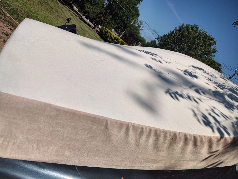 King Size Tempurpedic Mattress Discontinued Floor Model!
