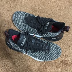 Men’s Nike LeBron 16 ‘Oreo’