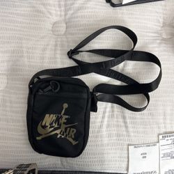 Air jordan side bag deals