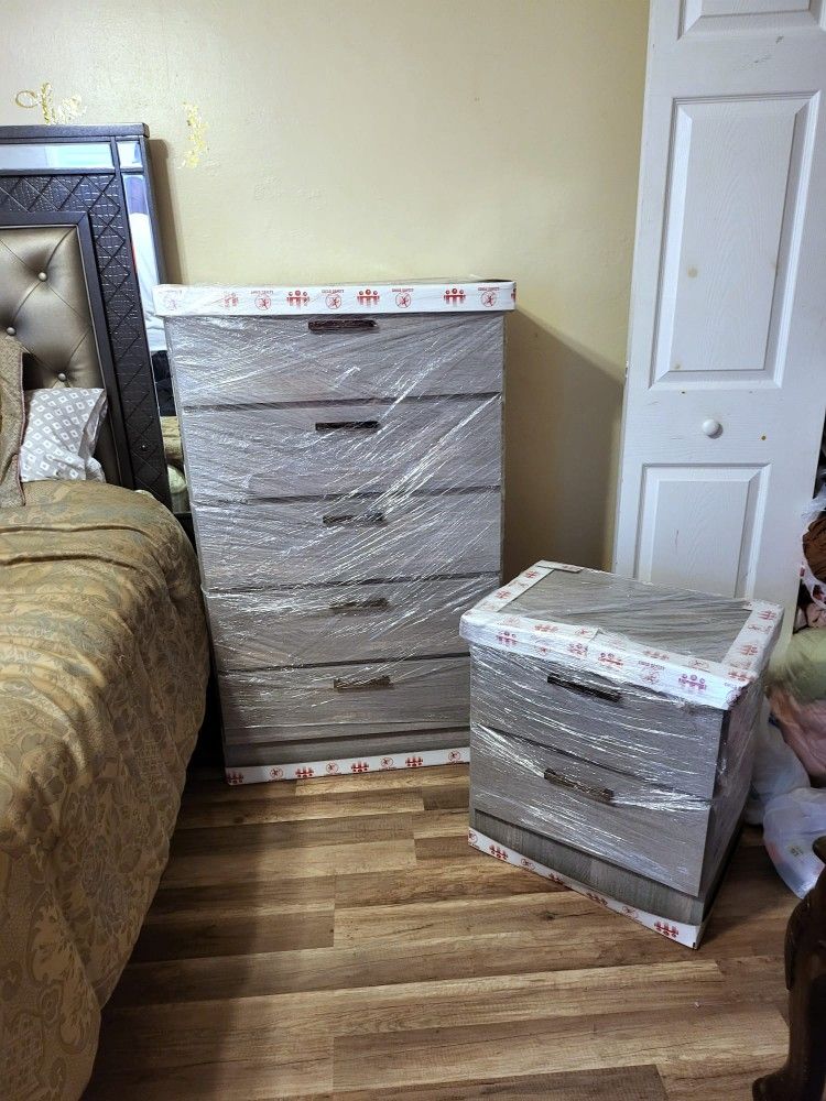 🌈NEW CHEST and one NIGHTSTAND