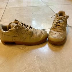 Size 2 youth Nike