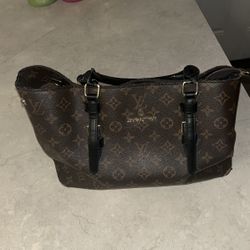 Louis Vuitton Purse