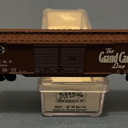 Atlas N Scale 50’ DD Box Car - Santa Fe “Grand Canyon”